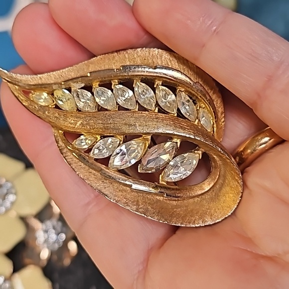 Vintage lot of 5 pieces of jewelry, JJ brooch, enamel flowers necklace - Picture 7 of 16